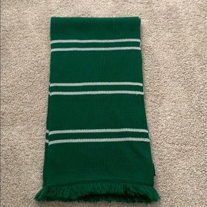 Wizarding World of Harry Potter Slytherin Scarf